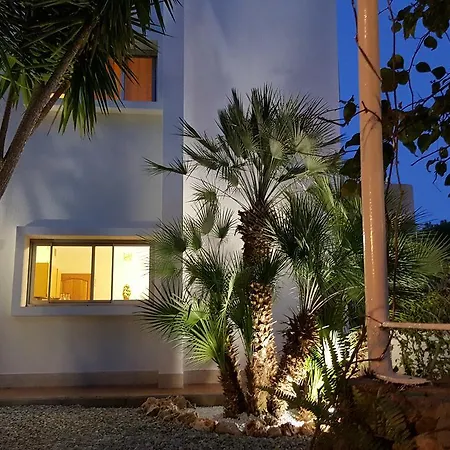 Phalanthos Bed & Breakfast