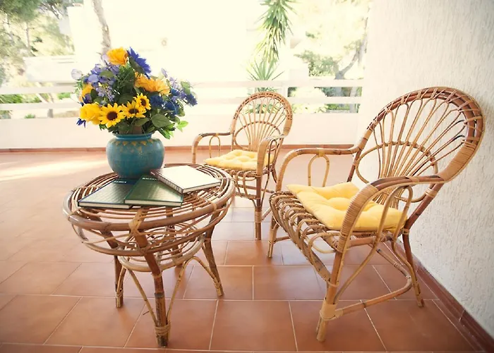 Phalanthos Bed & Breakfast