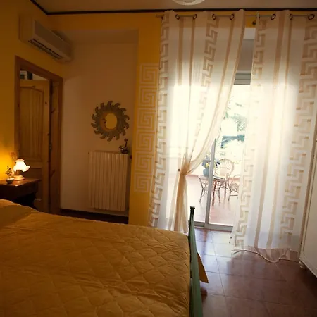 Phalanthos 3* Leporano